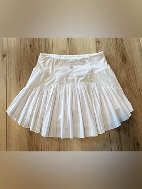 Baleaf White Pleated Skater Tennis Skort with Zipper Pocket